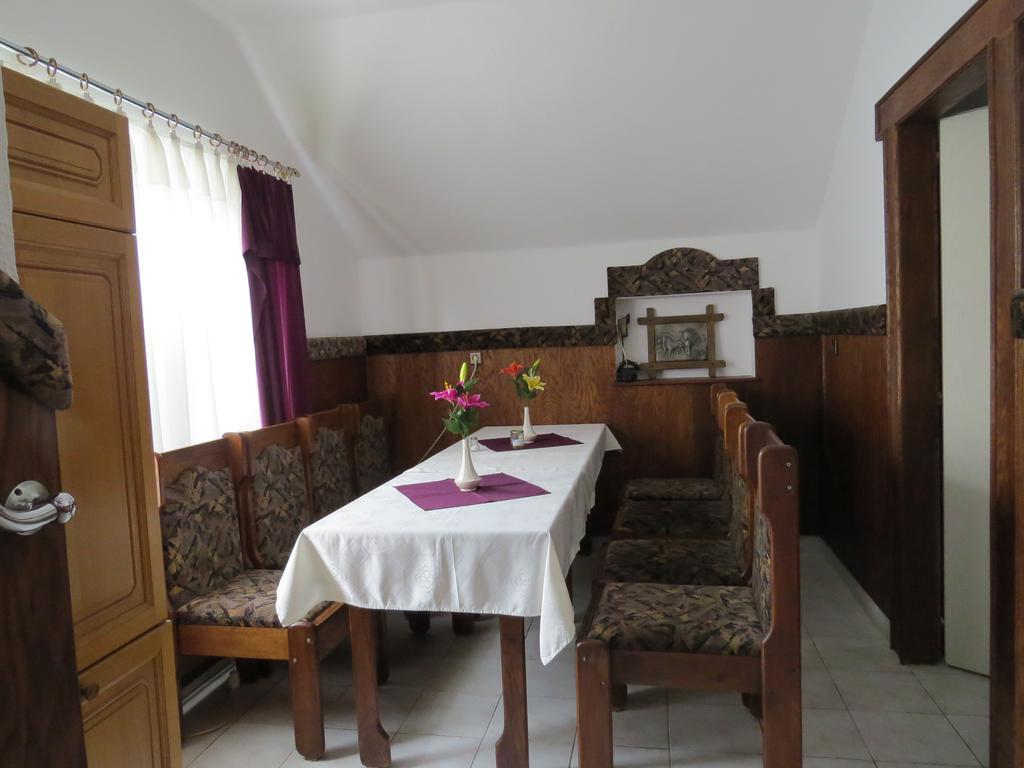 ジルク Rezkakas Fogado Bed & Breakfast エクステリア 写真